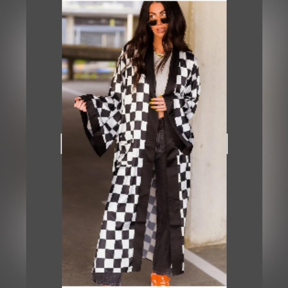 Dressed in LALA Black & White Checkered Long Kimono